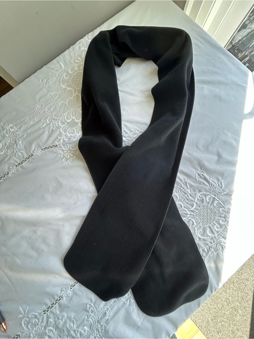 Old Navy Black Men's Fleece Scarf